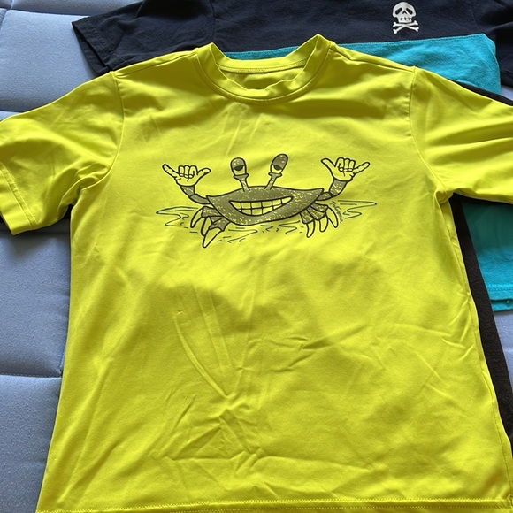 Bundle of 3 quality brand boy’s tee shirts - size 5/6, 6 and 6/7. Pre-loved. - Picture 2 of 4